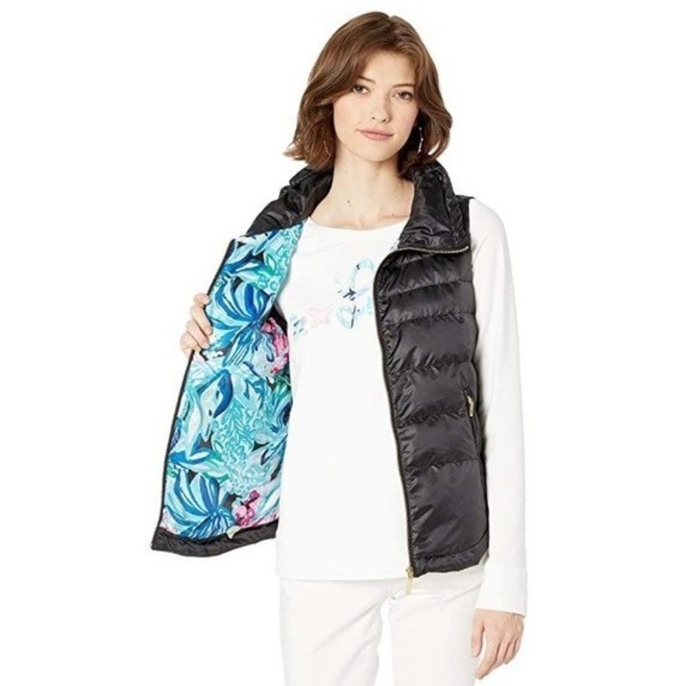 Lilly Pulitzer Palm Paradise Puffer Down Vest in Black S